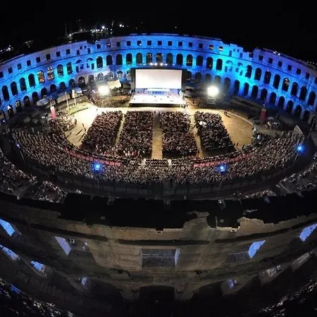 Apartamento Arena Design App, Free Private Parking, Terrace Pula