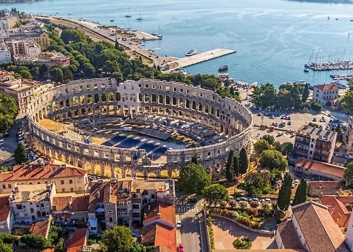 Arena Design App, Free Private Parking, Terrace Pula